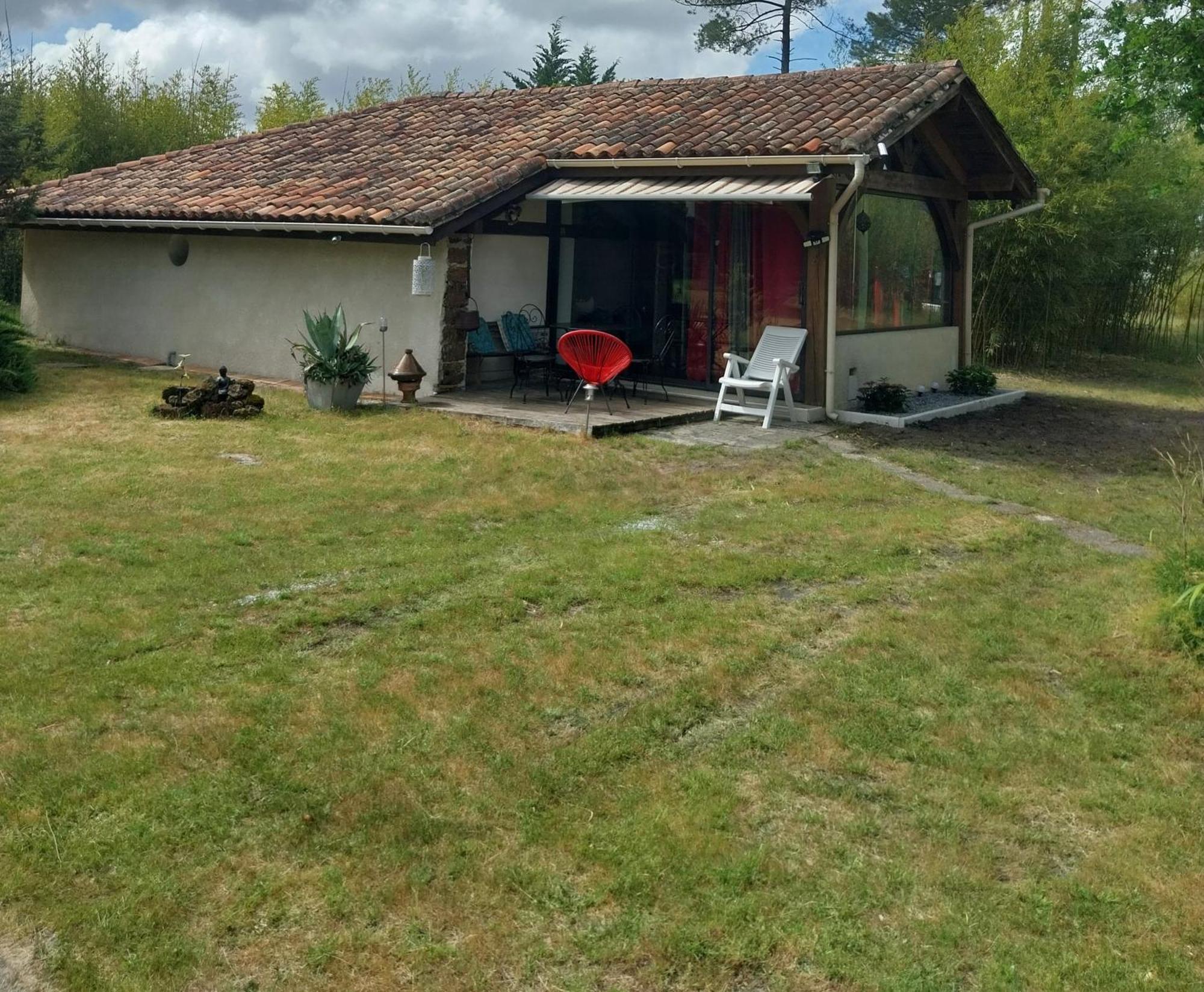 Maison Confortable Avec Terrasse En Bois Au Calme Sans Vis A Vis , 2 Chambres, Sur Un Parc De 4000M2 Arbore Et Clos Pissos Bagian luar foto